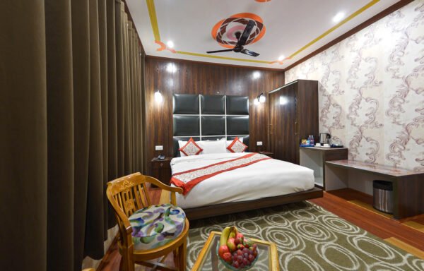 Royal Habib Residency - Deluxe Room 006