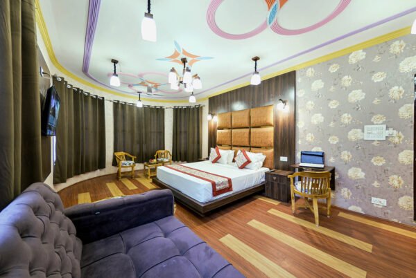 Royal Habib Residency - Premium Room 002